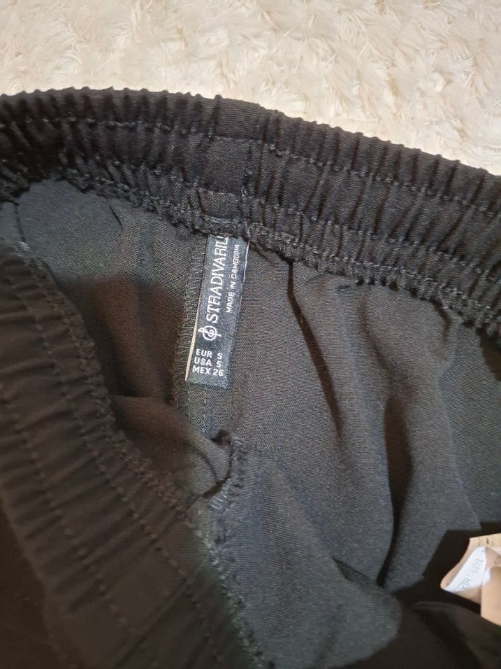 Stradivarius Siyah Rahat Kesim Kadın Paraşüt Pantolon - Görsel 4