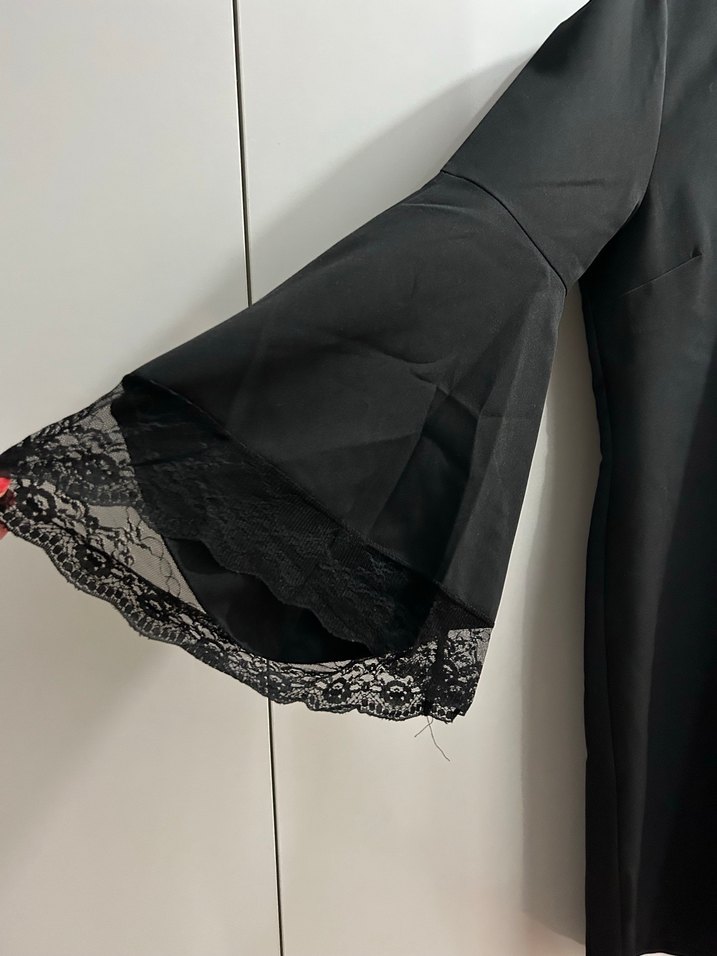 Dantel Detaylı Siyah Gotik Midi Kadın Elbise - Görsel 3