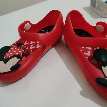 Diğer Disney sandalet