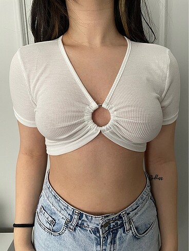 Halka detay beyaz crop