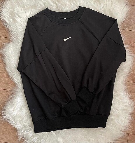 Siyah Nike Kadın Sweat