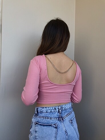 Pembe arkası zincirli crop