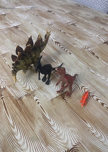 Beden Koyu Renkli Dinozor Aksiyon Figürleri Seti