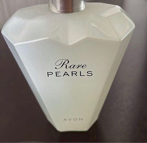 Avon Rare pearls