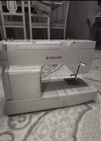 Beyaz Singer Dikiş Makinesi - Görsel 2