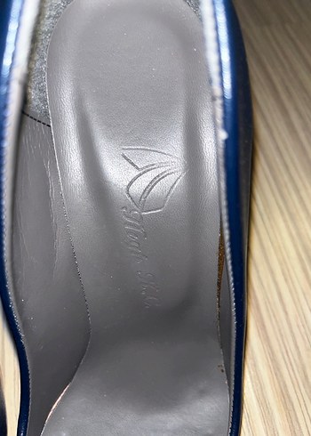 Klasik Lacivert Deri Stiletto - Görsel 4