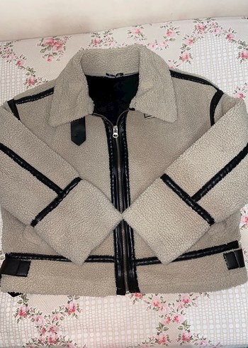 s Beden ten rengi Renk Peluş Detaylı Kadın Bej Ceket