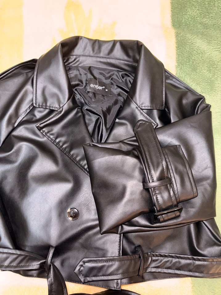 Düğmeli Siyah Deri Kadın Ceket - Görsel 3