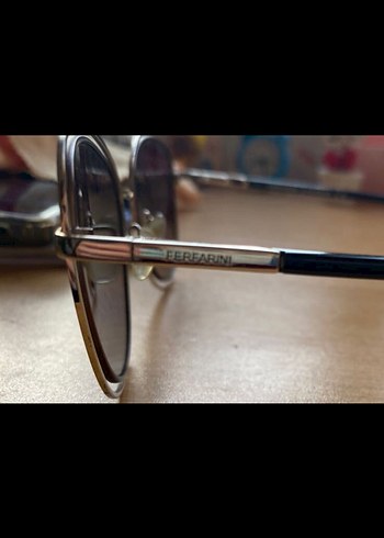 Ferfarini güneş gözlüğü - Görsel 2