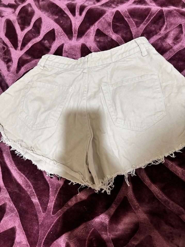 Krem Mini Şort - Görsel 2