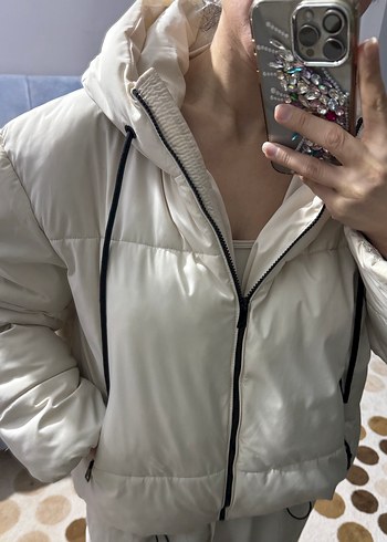 Beyaz Fermuarlı Kadın Kışlık Mont - Görsel 2