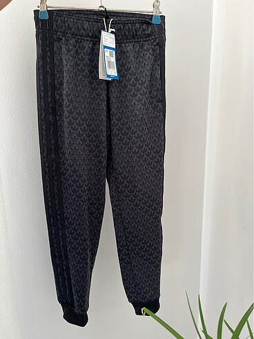 Adidas eşofman altı