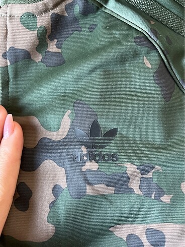 10 Yaş Beden yeşil Renk Adidas ceket