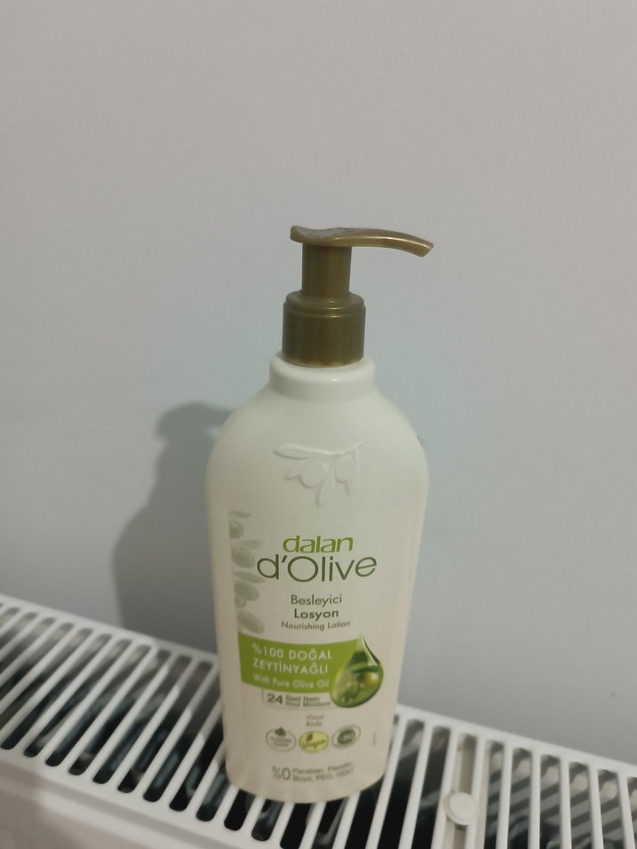 Dalan d'Olive Besleyici Vücut Losyonu 24 Saat - Görsel 2
