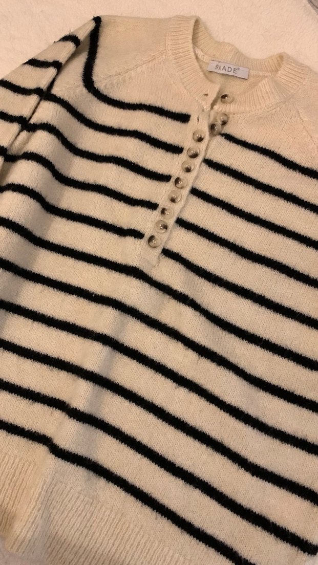 Yumuşacık,Yün Kazak,Çizgili,Boyun Kısmı Düğmeli - Görsel 3