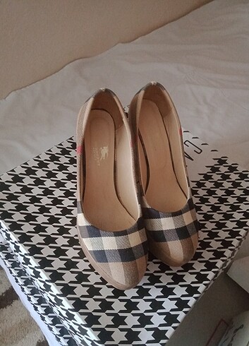 Burberry Bayan Ayakkabı