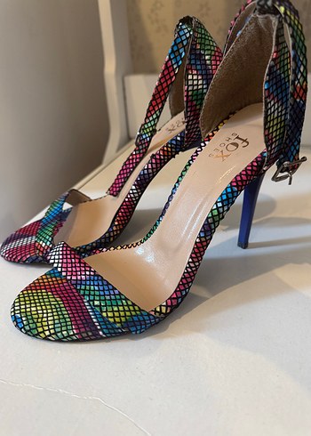 Renkli Yılan Desenli Stiletto Topuklu Kadın Ayakkabı - Görsel 4