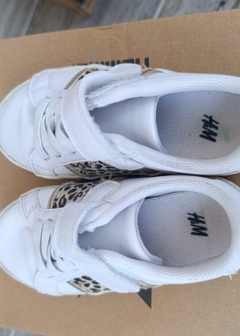 26 Beden Kız Çocuk Beyaz Sneaker Velcro Bantlı