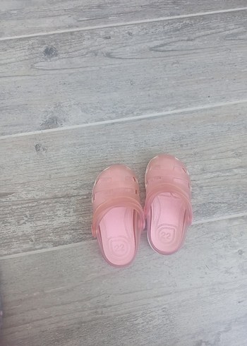 22 Beden Pembe Tokalı Kız bebek Sandalet