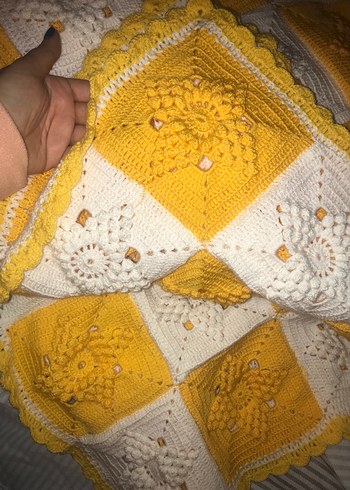 Sarı Beyaz Örgü Bebek Battaniyesi - Görsel 2