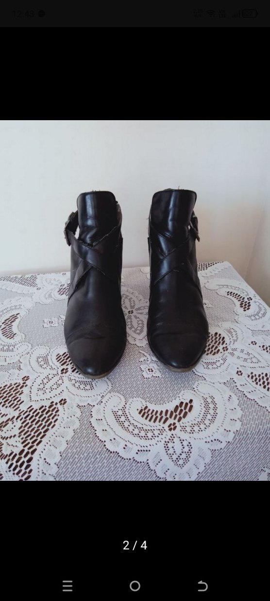 Siyah Deri Gotik Kemerli Topuklu Bot - Görsel 2