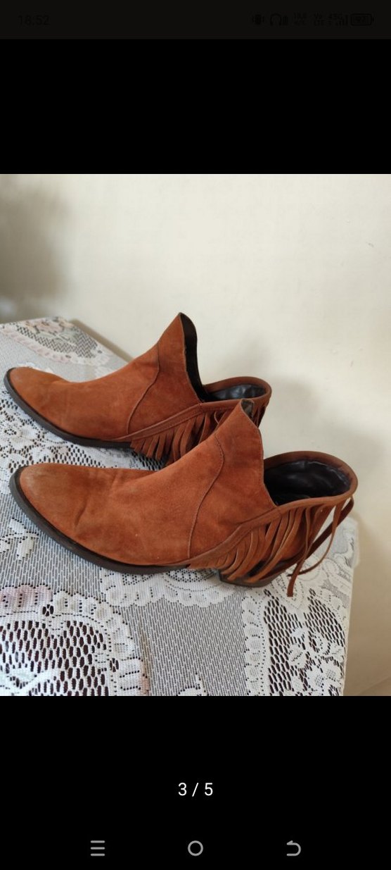 Kahverengi Püsküllü Süet Kadın Dolgu Topuk Bot - Görsel 5