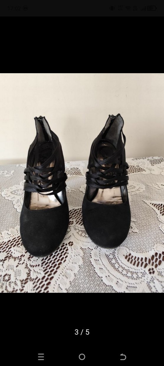 Klasik Gotik Siyah Topuklu Kadın Ayakkabı - Görsel 2