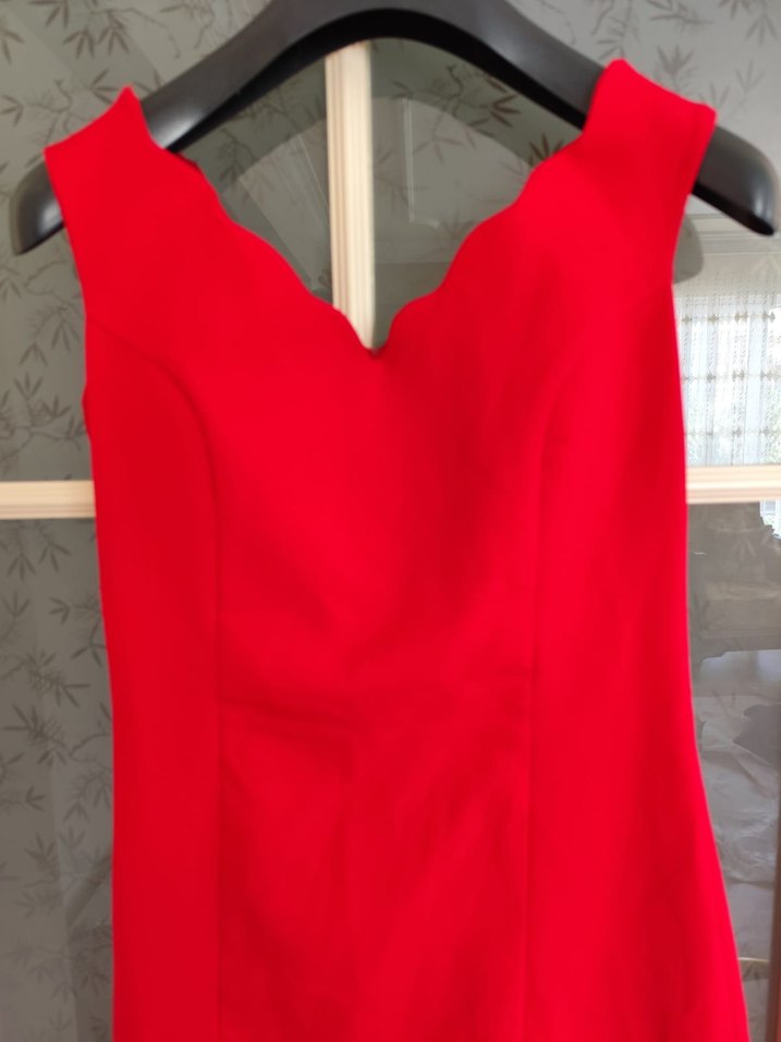 Kırmızı V Yakalı Uzun Abiye Elbise - Görsel 2