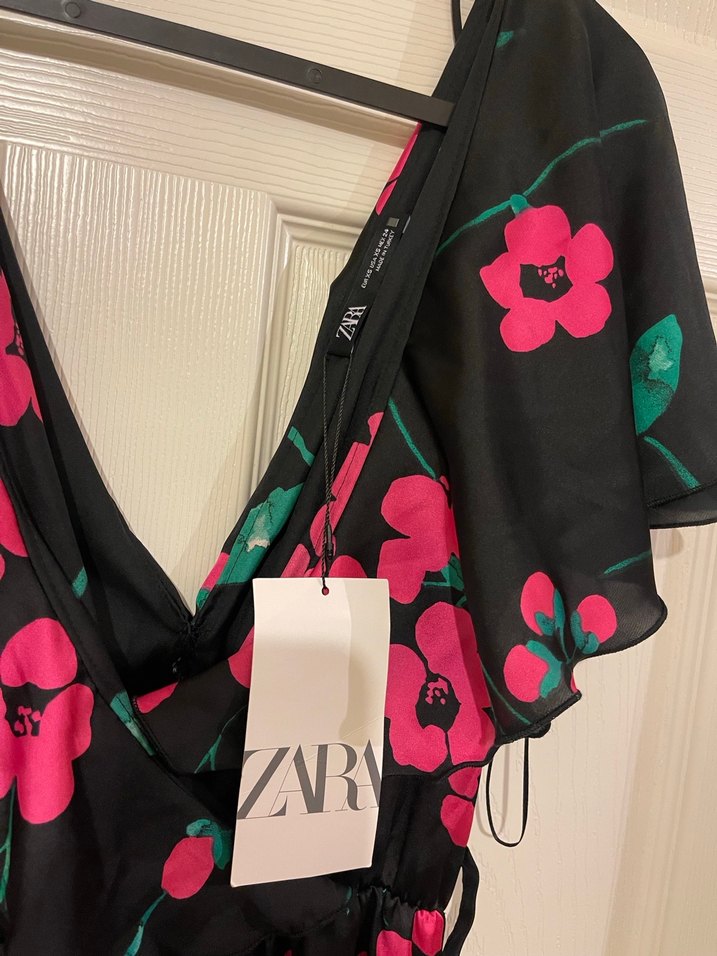 Zara Çiçekli V Yaka Tulum - Görsel 2