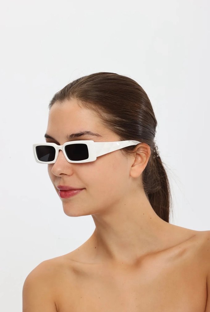 Beyaz Güneş Gözlüğü - Görsel 2