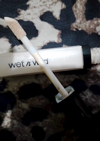 Wet n wild Wet n Wild kapatıcı