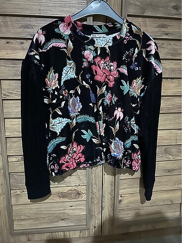 Zara sweat