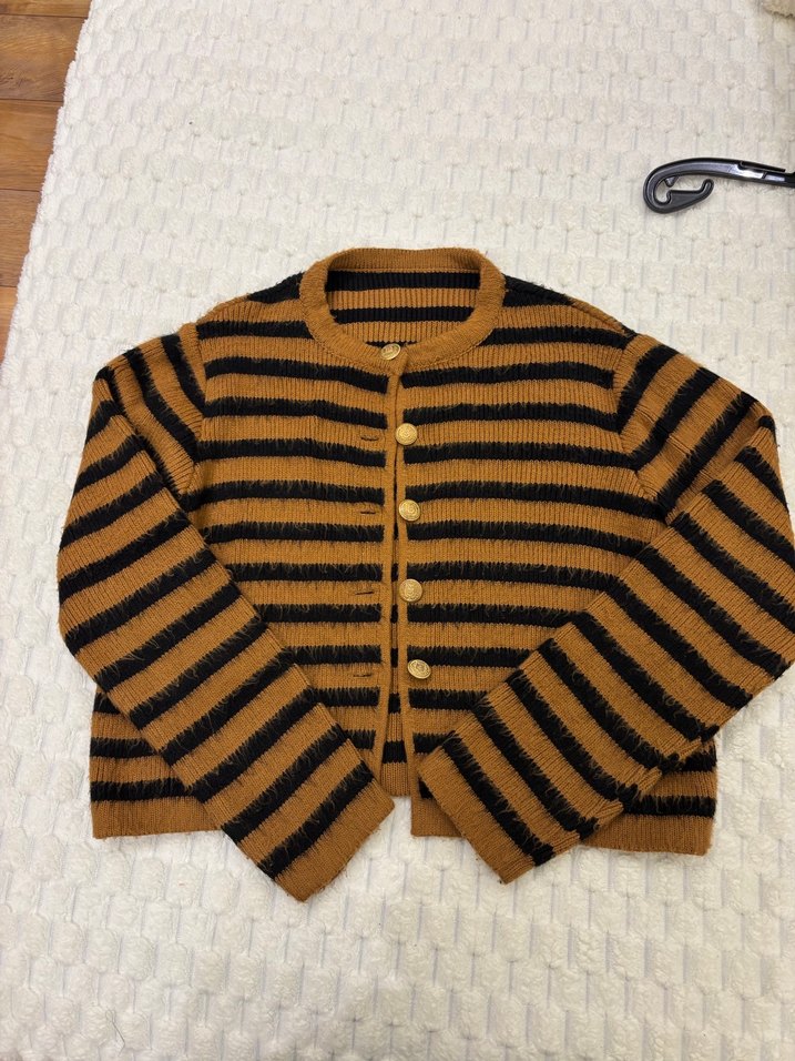 Kahverengi Çizgili Örgü Kadın Kazak - Görsel 3