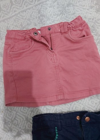4 Yaş Beden Düğmeli Nakışlı Koyu Mavi Denim Kız Eteği