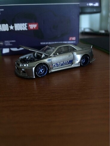 Mini GT Kaido House GTR 34