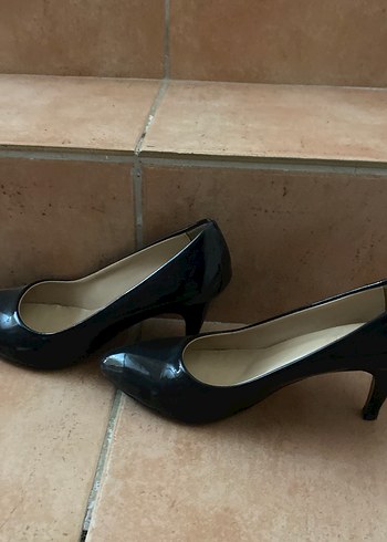 39 Beden Siyah Parlak Rugan Stiletto Topuklu Kadın Ayakkabı