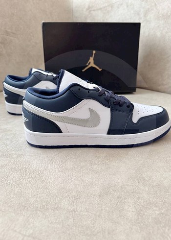 42 Beden beyaz Renk Nike Air Jorden Midnight Navy