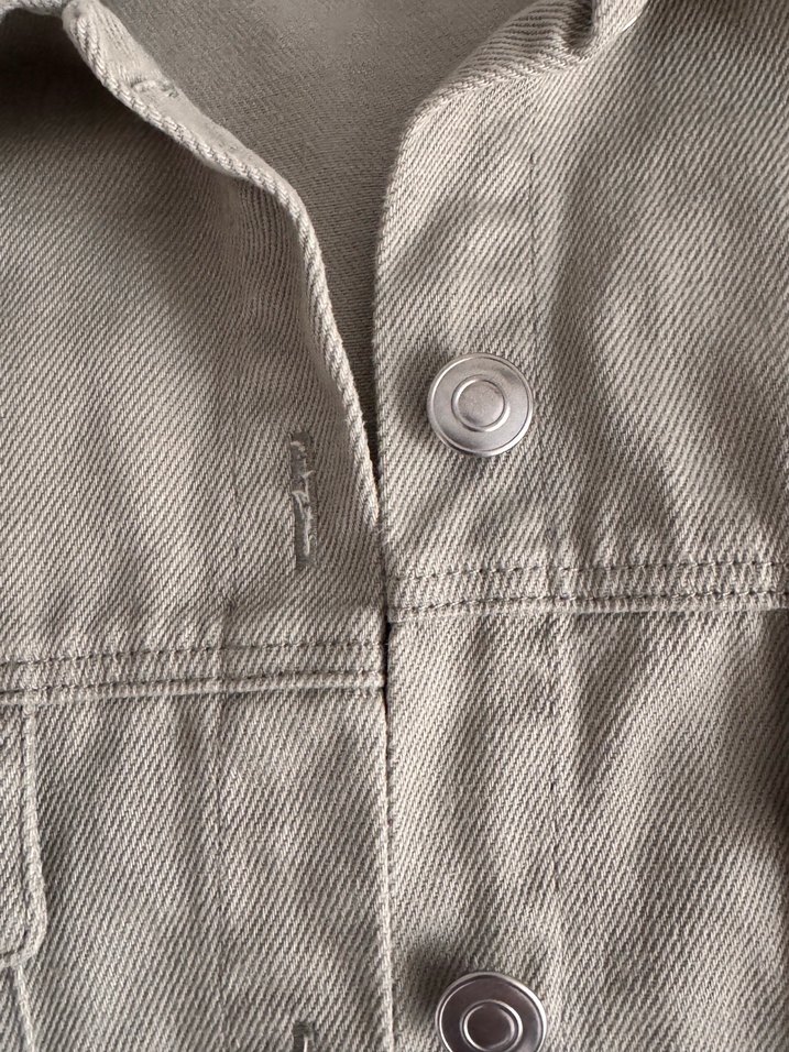 Bej Düğmeli Kadın Keten Ceket
12-13 yaş - Görsel 3