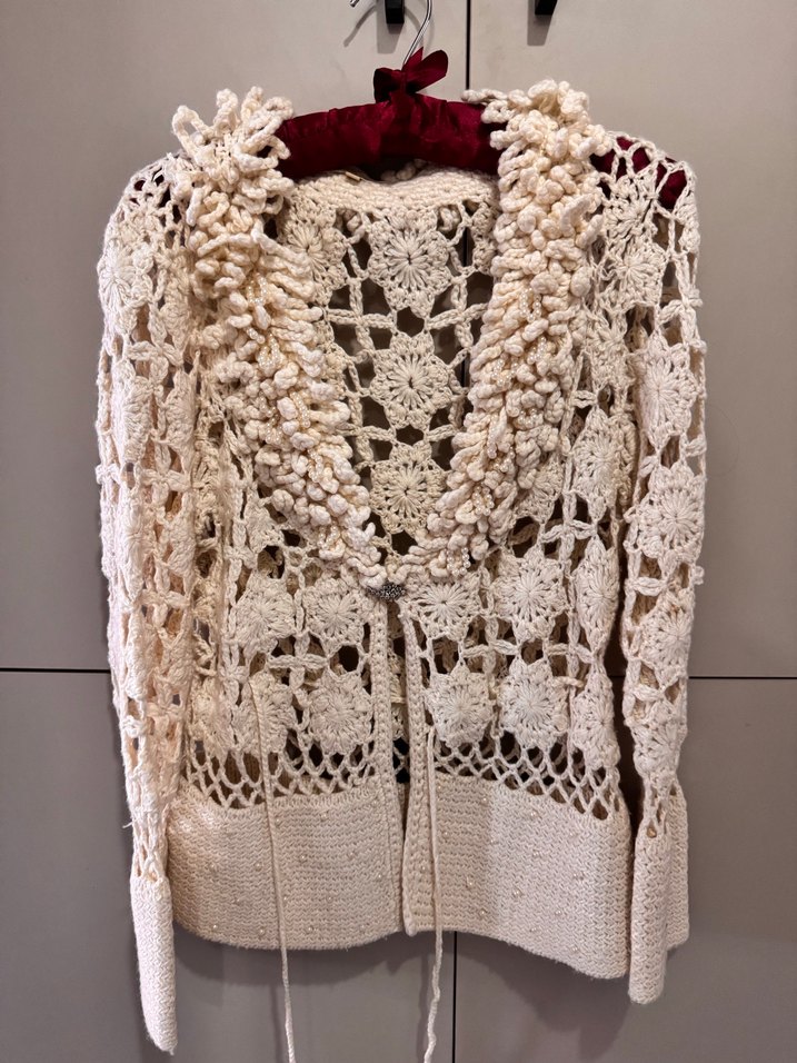 Dantel Detaylı Beyaz Örgü Kadın hırka - Görsel 4