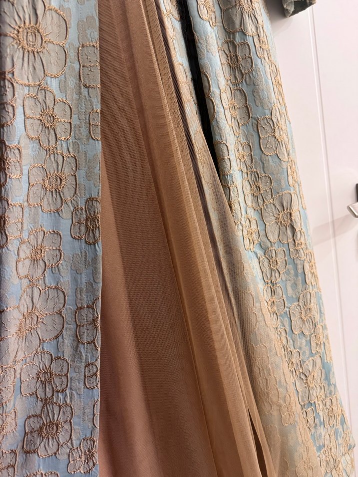 Düğmeli Nakışlı Uzun Vintage Nişan Elbisesi - Görsel 5