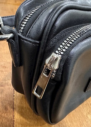 Kadın Siyah Deri Çapraz Çanta - Görsel 2