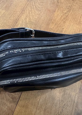 Kadın Siyah Deri Çapraz Çanta - Görsel 3