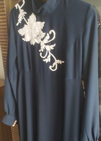 Nakışlı Lacivert elbise - Görsel 4