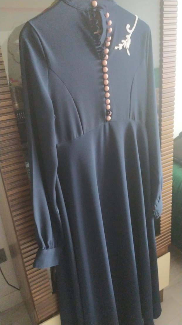 Nakışlı Lacivert elbise - Görsel 3