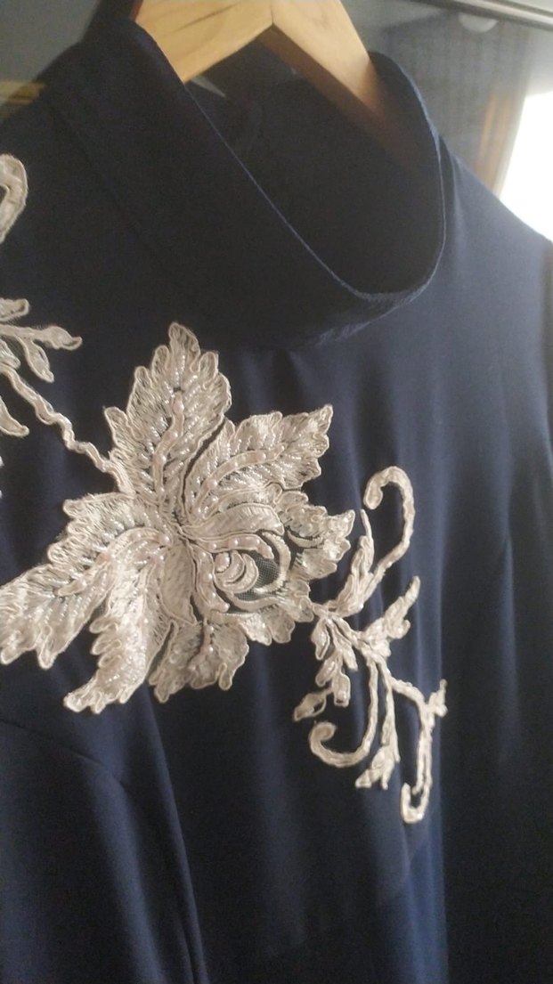 Nakışlı Lacivert elbise - Görsel 2