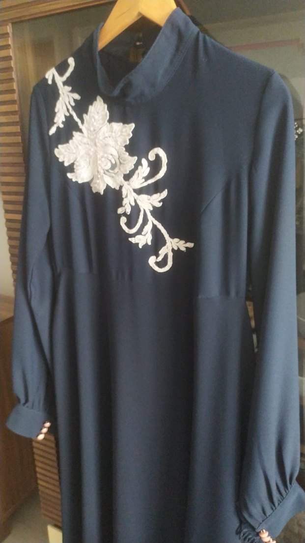 Nakışlı Lacivert elbise - Görsel 4