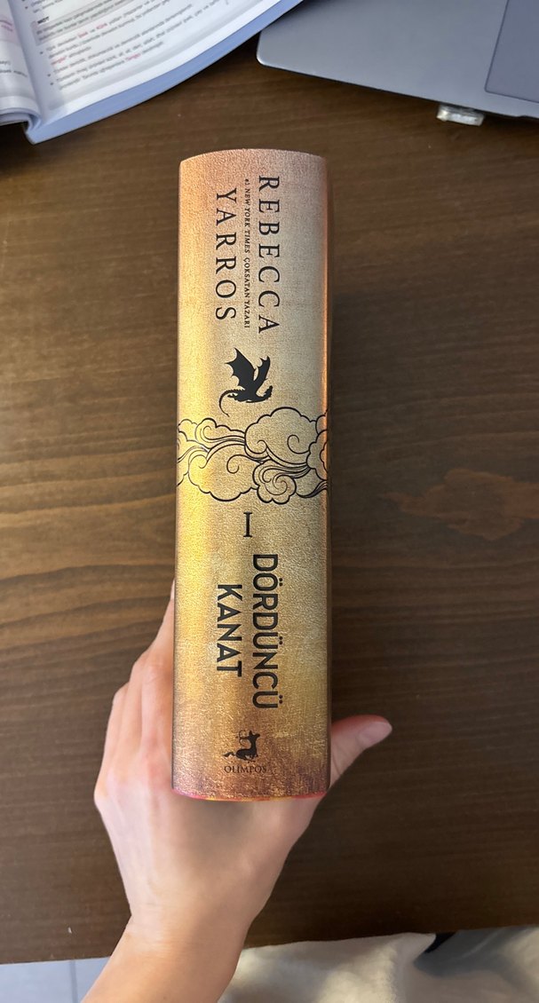 Dördüncü Kanat - Rebecca Yarros ciltli - Görsel 3