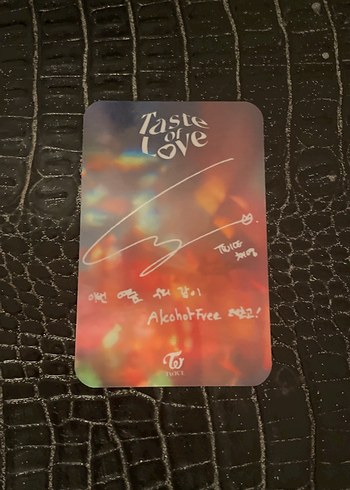 Koyu Pembe Dudak Parlatıcısı - Görsel 2