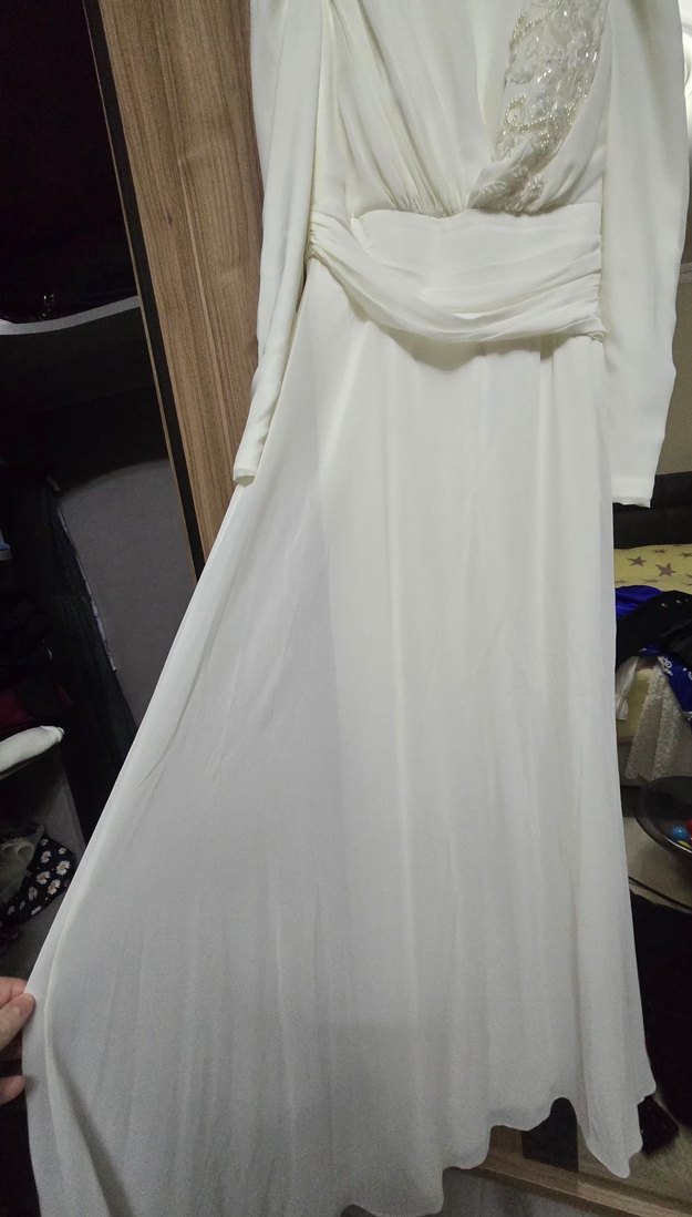 Uzun Kollu Beyaz İşlemeli Nikah Elbisesi - Görsel 5