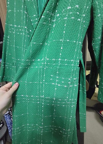 Yeşil Uzun Düğmeli Kadın Kaban - Görsel 3